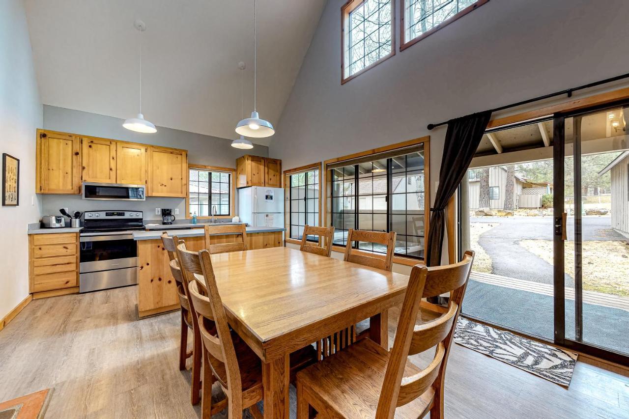 Circle 4 Ranch 25 | Discover Sunriver Exterior photo